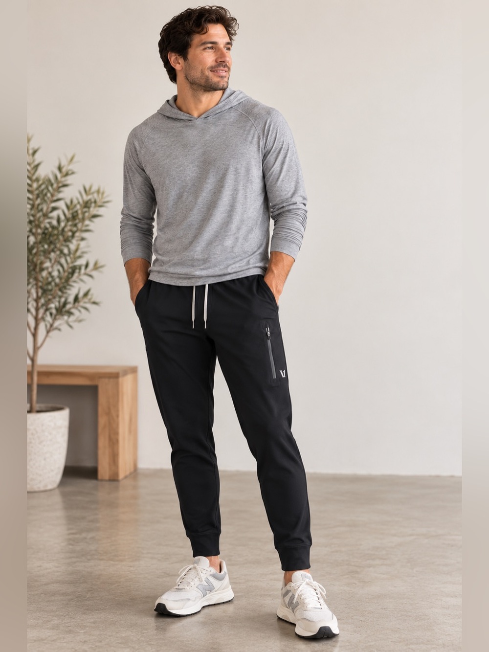 Vuori Sunday Performance Men's Black Jogger Pants Zip Pocket Drawstring Small